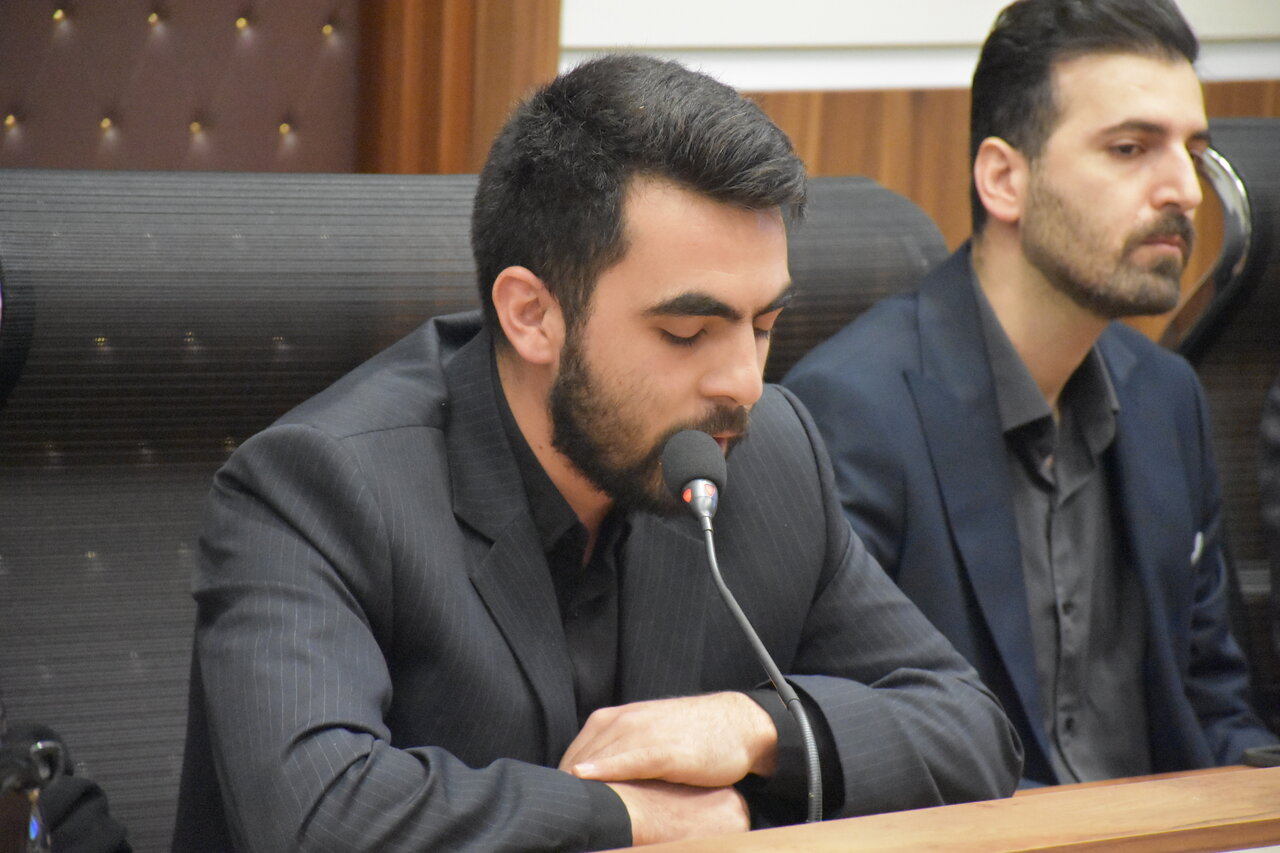 شعرخوانی شاعران تبریزی در سوگ فرشتههای میناب در محفل ادبی «نیمکتهای آسمانی»