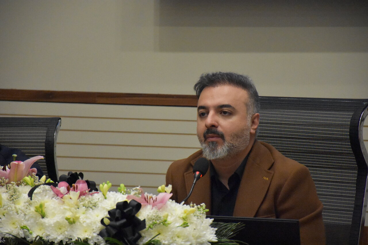 شعرخوانی شاعران تبریزی در سوگ فرشتههای میناب در محفل ادبی «نیمکتهای آسمانی»