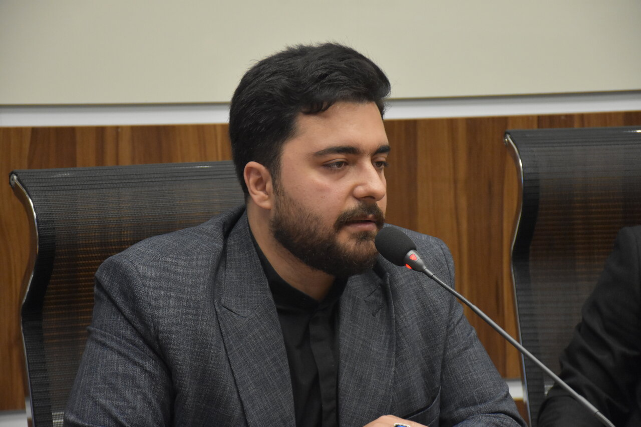 شعرخوانی شاعران تبریزی در سوگ فرشتههای میناب در محفل ادبی «نیمکتهای آسمانی»
