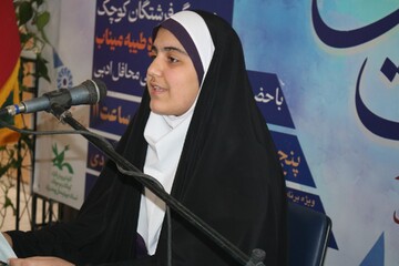 میزبانی کتابخانه آیت‌الله نجفی دهکردی از میهمانان «نیمکت‌های آسمانی»