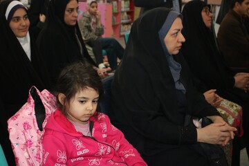 میزبانی کتابخانه آیت‌الله نجفی دهکردی از میهمانان «نیمکت‌های آسمانی»