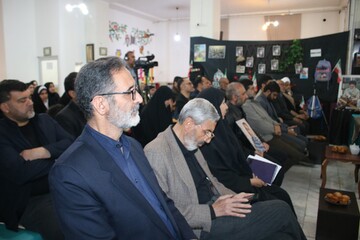 میزبانی کتابخانه آیت‌الله نجفی دهکردی از میهمانان «نیمکت‌های آسمانی»