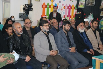 میزبانی کتابخانه آیت‌الله نجفی دهکردی از میهمانان «نیمکت‌های آسمانی»