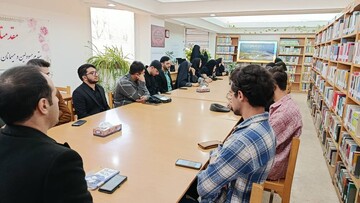 محفل شعر «نیمکت‌های آسمانی» در کتابخانه های عمومی استان زنجان