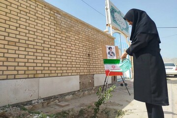 غرس نهال‌های مثمر در کتابخانه‌های عمومی استان بوشهر