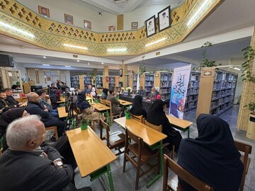 نیمکت های خالی