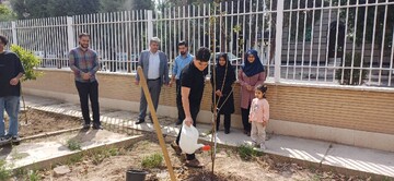 اجرای پویش ملی «باغ امین» در کتابخانه‌ عمومی پانزده خرداد  شهرستان پیشوا