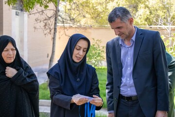 کاشت نهال در کتابخانه عمومی امام محمدباقر(ع) آبیک