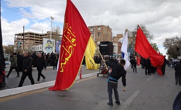 حضور مدیرکل و کتابداران کتابخانه های عمومی آذربایجان غربی در مراسم اربعین شهادت قائد امت اسلامی