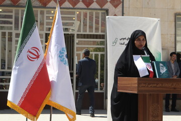 غرس نهال در پویش سراسری «باغ امین» با حضور استاندار لرستان در کتابخانه ی حضرت مهدی (عج) خرم آباد