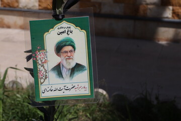 غرس نهال در پویش سراسری «باغ امین» با حضور استاندار لرستان در کتابخانه ی حضرت مهدی (عج) خرم آباد
