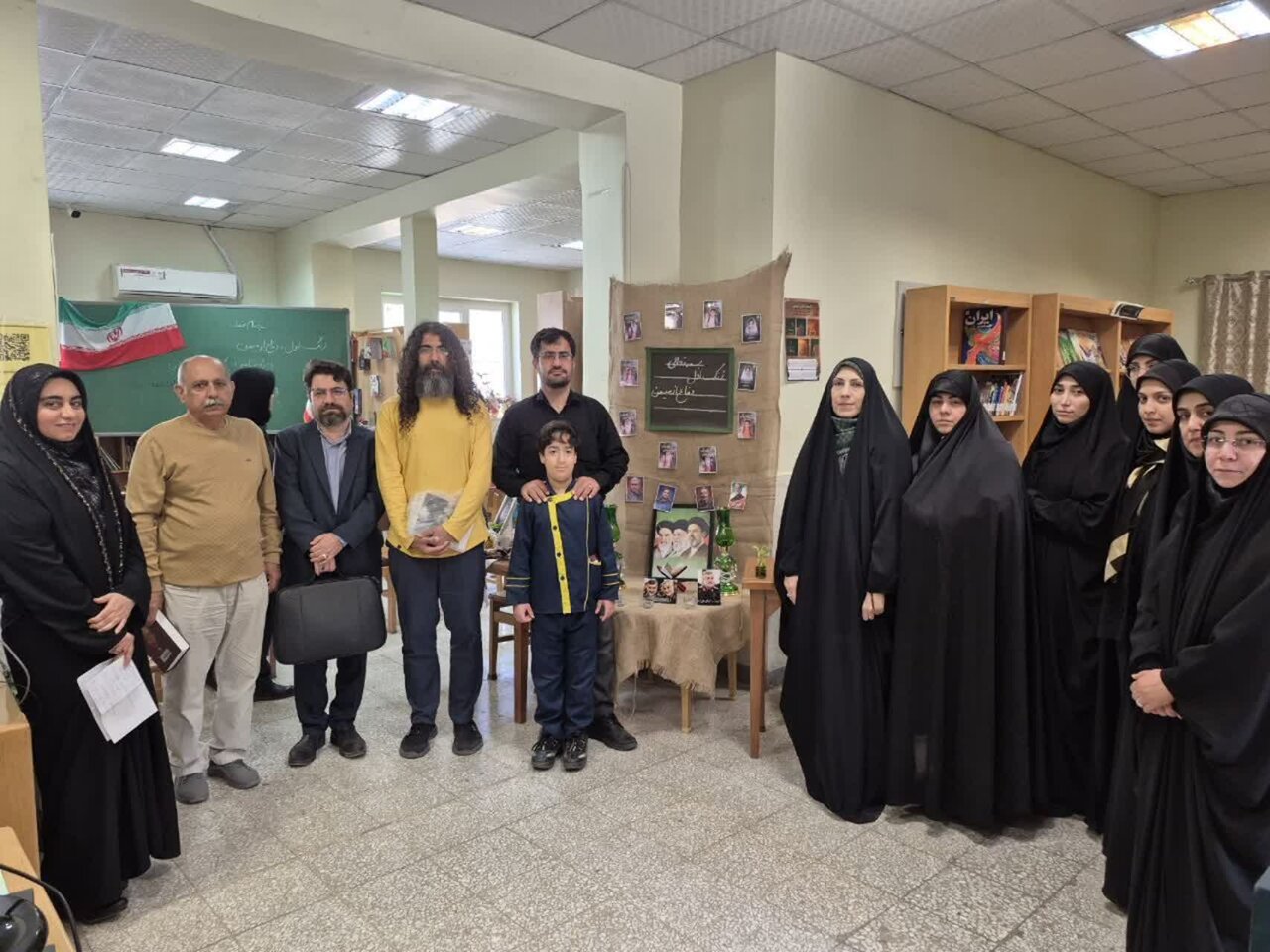 محفل شعرخوانی «نیمکتهای آسمانی» در قم برگزار شد
