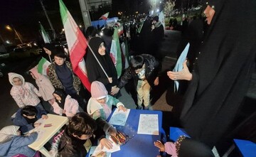 ایستگاه سیار دانایی، سهم کتابخانه ها در پشتیبانی مام میهن، در میدان قائم سوهانک