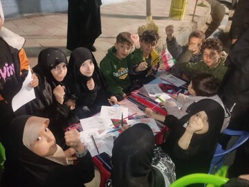 برنامه نقاشی و رنگ آمیزی ویژه کودکان در محل تجمعات مردمی  شهرستان پاکدشت