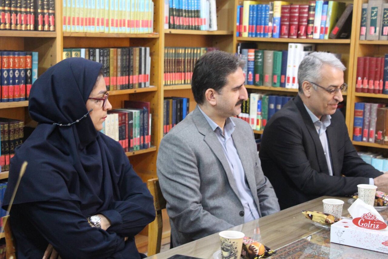 دیدار مدیرکل فرهنگ و ارشاد اسلامی گلستان با مدیرکل کتابخانه‌های عمومی استان