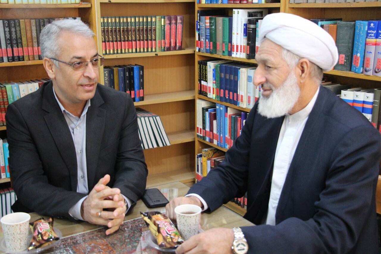 دیدار مدیرکل فرهنگ و ارشاد اسلامی گلستان با مدیرکل کتابخانههای عمومی استان