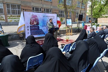 محفل شعرخوانی «نیمکت‌های آسمانی»، در اربعین شهادت مظلومانه دانش‌آموزان مدرسه شجره طیبه میناب