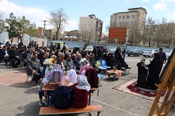 محفل شعرخوانی «نیمکت‌های آسمانی»، در اربعین شهادت مظلومانه دانش‌آموزان مدرسه شجره طیبه میناب