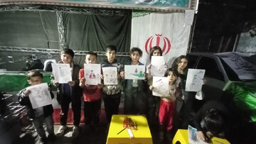 اجرای برنامه فرهنگی توسط مسئول کتابخانه علم و ادب شهرستان ملارد در تجمعات شبانه