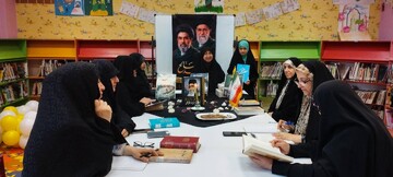 محفل شعرخوانی و دلنوشته خوانی در کتابخانه شهید محلاتی شمیرانات