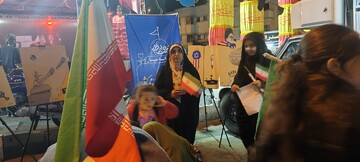 حضور کتابخانه سیار نهاد کتابخانه‌های عمومی کشور در تجمعات شبانه، «ایستاده برای ایران» میدان انقلاب