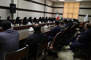 نشست مشترک مدیرکل با کتابداران اردبیل