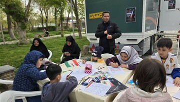 کتابخانه سیار قزوین میزبان کودکان در روزهای حماسه و پایداری