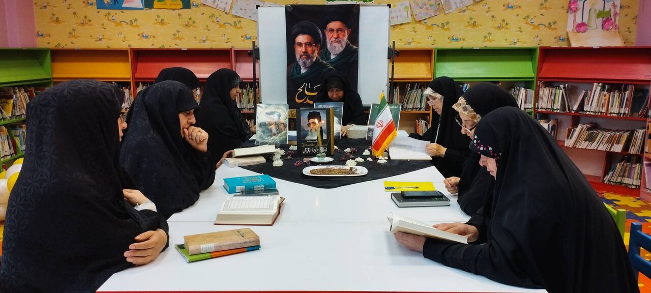 محفل شعر و دلنوشته خوانی در کتابخانه شهید محلاتی شمیرانات