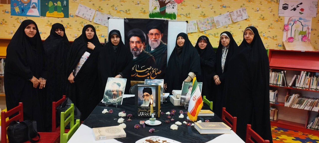 محفل شعر و دلنوشته خوانی در کتابخانه شهید محلاتی شمیرانات