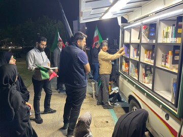 کتابخانه سیاریزد، میزبان کودکانیست که پای ایران ایستاده اند