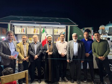 کتابخانه سیاریزد، میزبان کودکانیست که پای ایران ایستاده اند