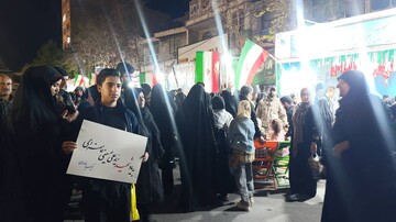 شعارت رو بگو پلاکارد بگیرتو هم موشک خودت رو بزن