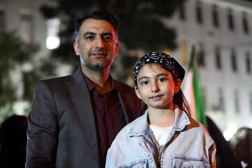 برنامه‌های فرهنگی کتابخانه سیار نهاد در تجمعات شبانه مردم تهران در فلکه دوم تهرانپارس