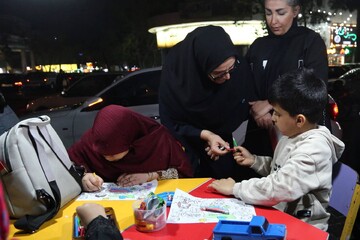 برنامه‌های فرهنگی کتابخانه سیار نهاد در تجمعات شبانه مردم تهران در فلکه دوم تهرانپارس