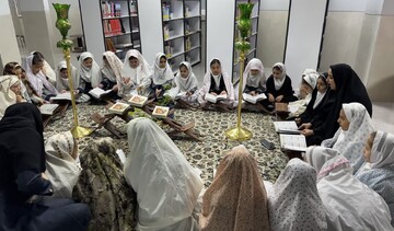 ویژه برنامه «دختران قرآنی» در کتابخانه شهید آوینی شهرستان ملارد