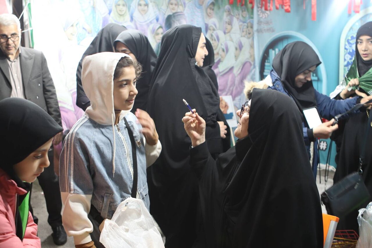 حضور رییس سازمان مدیریت و برنامه ریزی لرستان در سنگر فرهنگی کتابخانه های عمومی استان