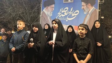 برپایی غرفه فرهنگی در محل تجمعات شبانه مردم شهرستان سلطانیه