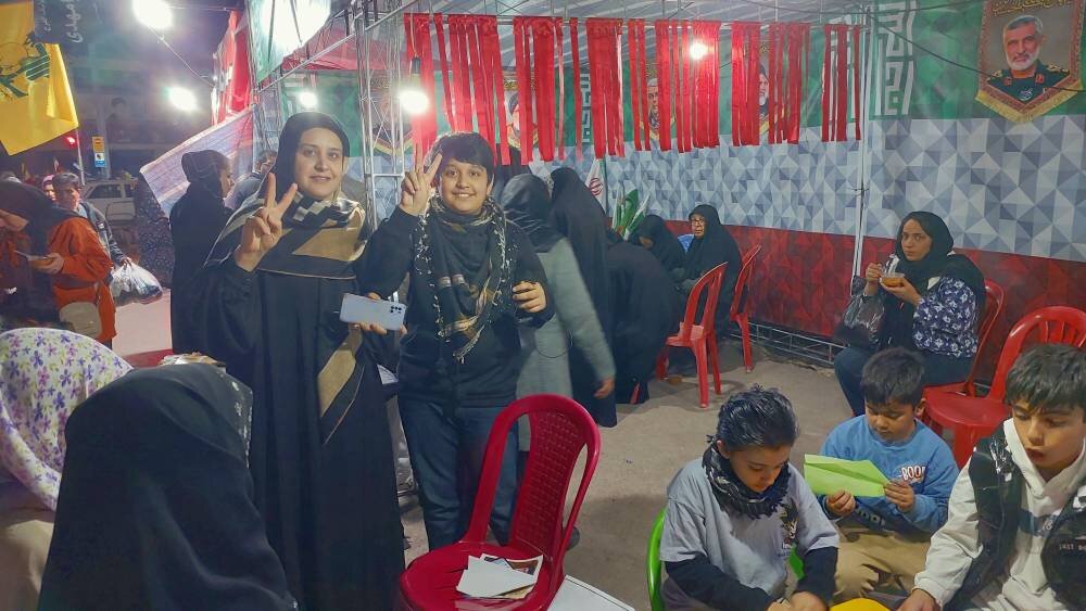 کتابخانه سیار، پیشگام روشنگری در شبهای حماسه شیراز
