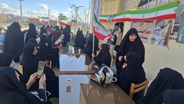 برپایی غرفه فرهنگی در محل تجمعات انقلابی مردم شهرستان ابهر