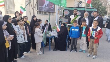 برپایی غرفه فرهنگی در محل تجمعات انقلابی مردم شهرستان ابهر