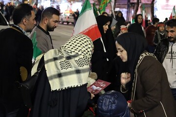 «ایستاده برای ایران»/ جایی که کتاب، خانواده‌ها و مردم به هم می‌رسند