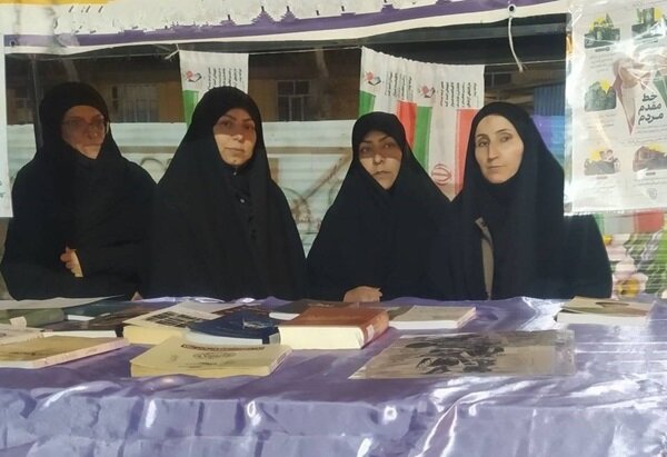 عاشقان وطن در موکب فرهنگیِ «به پیشنهاد آقا» ۹ شب میهمان کتابخانهها بود