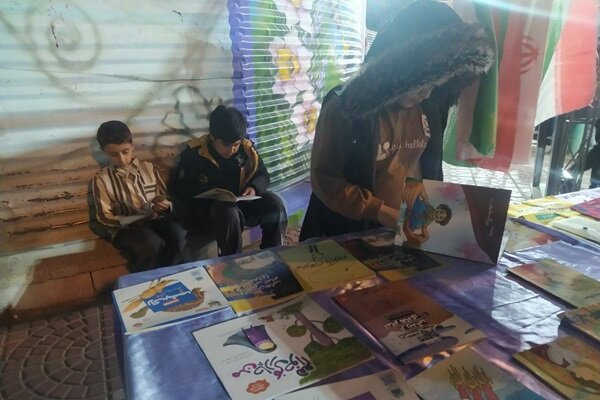 عاشقان وطن در موکب فرهنگیِ «به پیشنهاد آقا» ۹ شب میهمان کتابخانهها بود