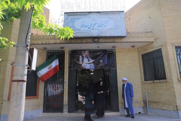 بازدید دبیرکل از کتابخانه حافظ گرگان