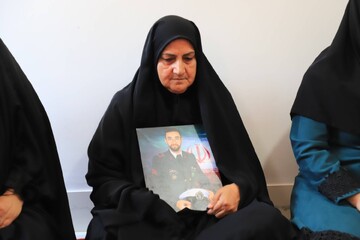 دیدار دبیرکل با خانواده شهید محمد بازگیر مقدم