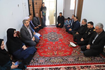 دیدار دبیرکل با خانواده شهید محمد بازگیر مقدم