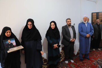 دیدار دبیرکل با خانواده شهید محمد بازگیر مقدم