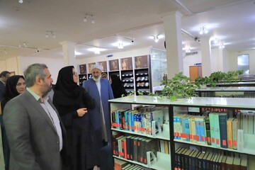 بازدید دبیرکل از کتابخانه میرفندرسکی گرگان