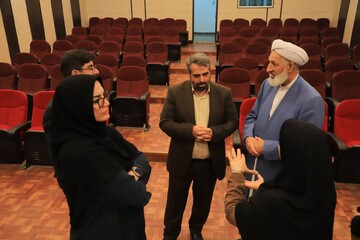 بازدید دبیرکل از کتابخانه شیخ عبدالحسین جعفری رامیان