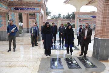 دبیرکل در گلزار شهدا بجنورد